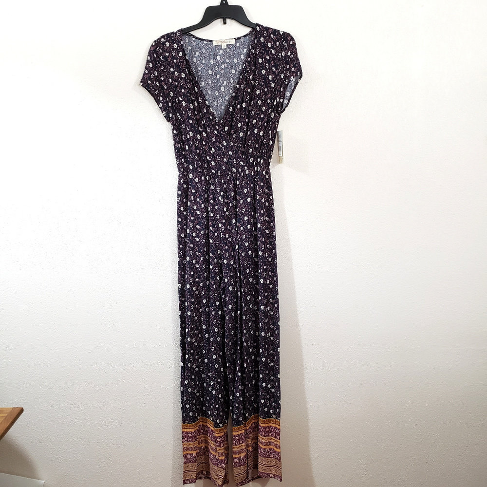 NWT Rewind Jumpsuit Size Small Floral Bohemian